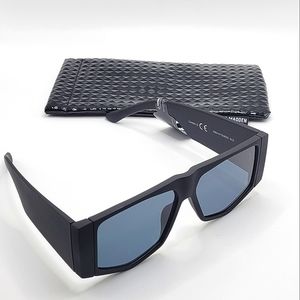 Shield Sunglasses w/case